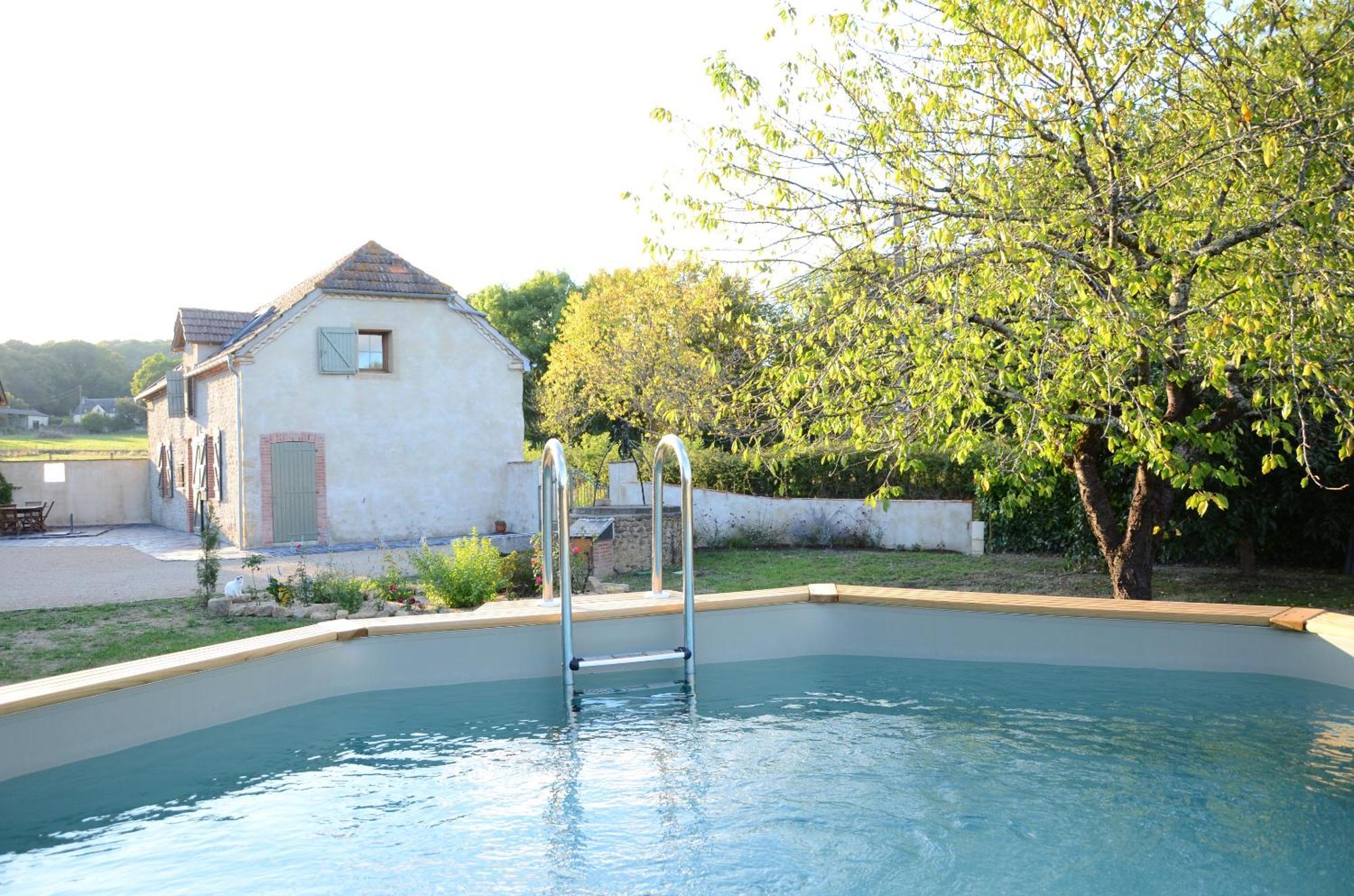 Ecogite Rural La Cle Des Champs Peyrelongue-Abos Exterior foto
