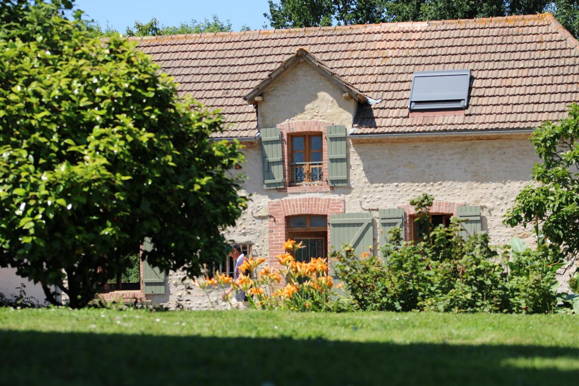 Ecogite Rural La Cle Des Champs Peyrelongue-Abos Zimmer foto